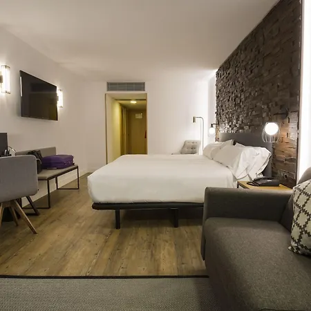 Yomo Centric Otel 4*