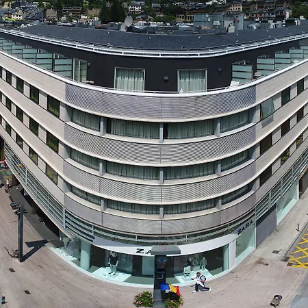 Yomo Centric 4* Andorra la Vella