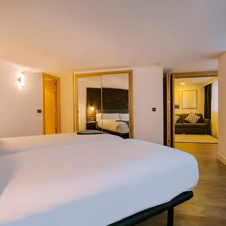 Yomo Centric Otel 4*