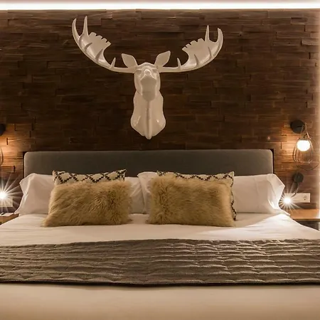 Otel Yomo Centric 4*